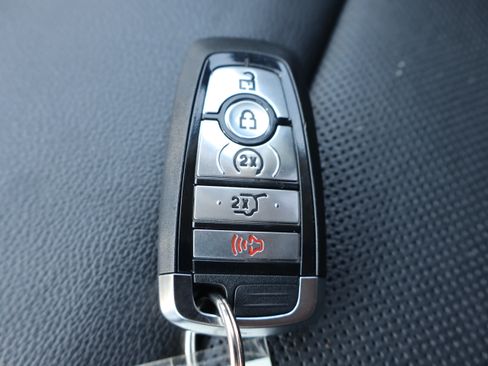 Used 2024 Ford Explorer Limited w/ Limited Technology Package AWD/4WD image 39