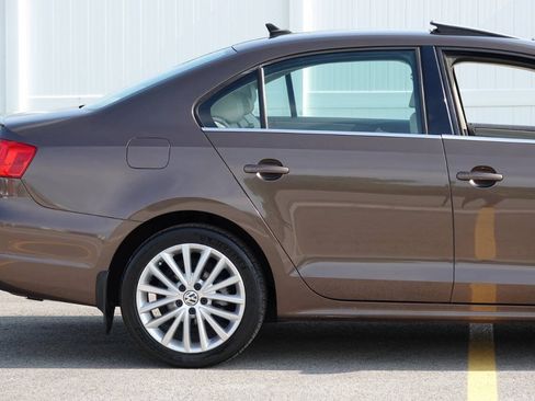 Used 2014 Volkswagen Jetta TDI FWD image 25