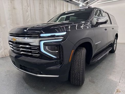 New 2026 Chevrolet Suburban Premier AWD/4WD image 6