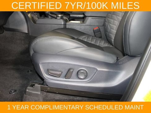 Used 2024 Toyota Tacoma TRD Off-Road w/ TRD Off Road Premium Package AWD/4WD image 19