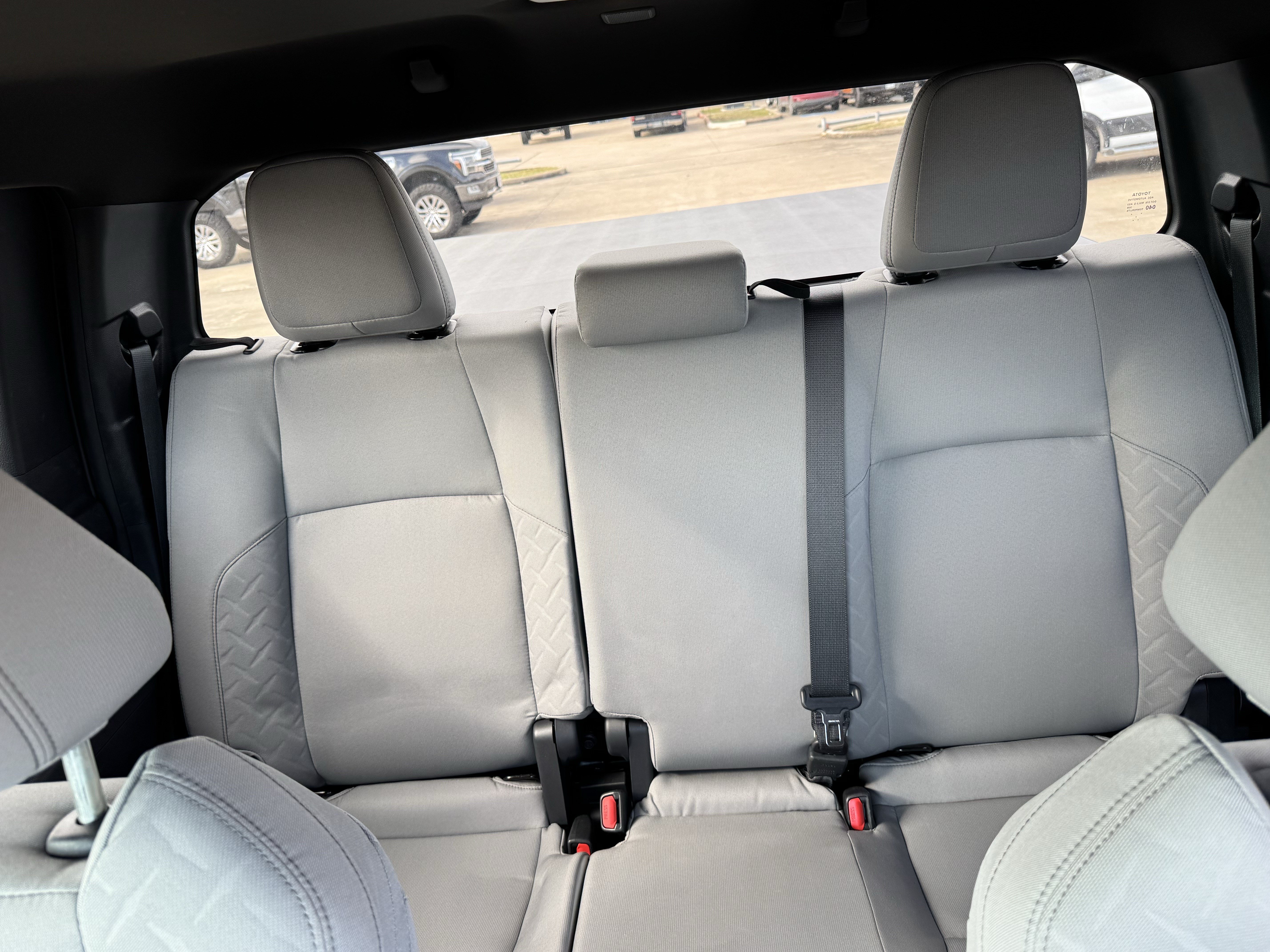 Used 2025 Toyota Tacoma SR5 AWD/4WD image 19