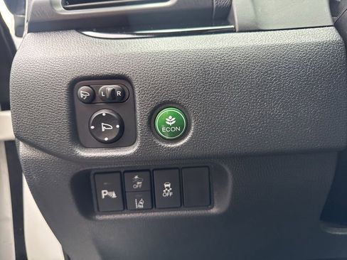 Used 2021 Honda Pilot Elite image 23