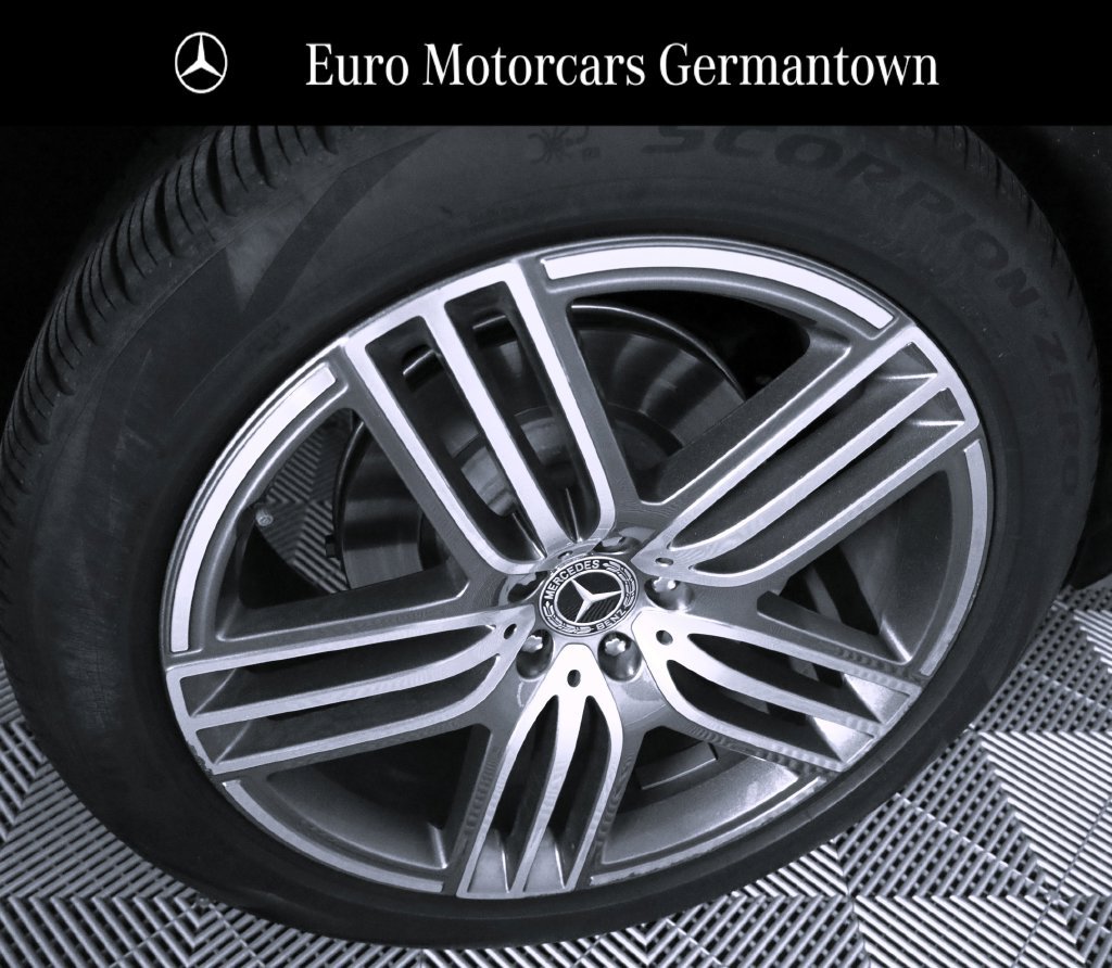 Used 2023 Mercedes-Benz GLS 450 4MATIC image 7