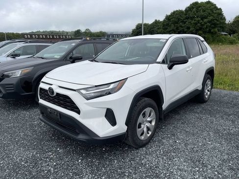 Certified 2023 Toyota RAV4 LE AWD/4WD image 3