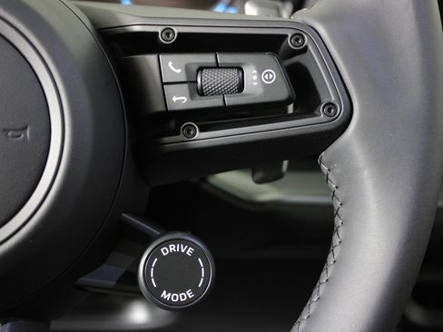 New 2026 Porsche Cayenne image 26