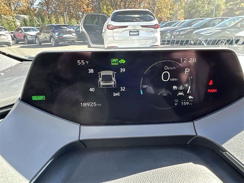 Used 2024 Toyota Prius Prime Premium image 19