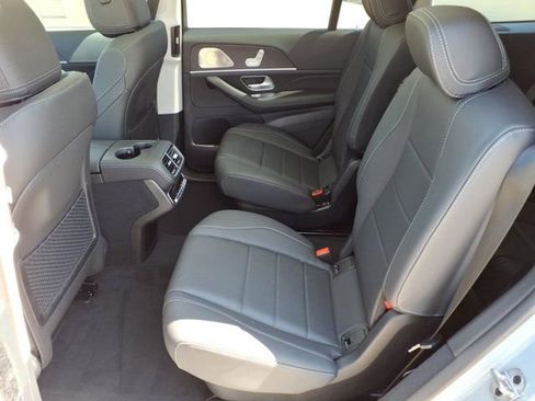 New 2026 Mercedes-Benz GLS 450 4MATIC image 17