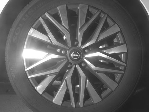 Used 2025 Nissan Altima 2.5 SV image 12