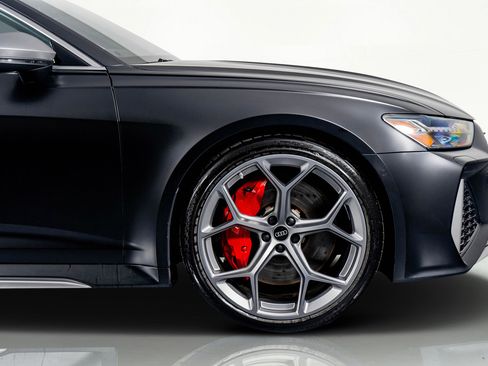 Used 2025 Audi RS 6 performance image 7