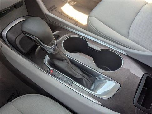 Used 2021 Chevrolet Malibu LT FWD image 15