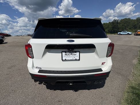 Used 2024 Ford Explorer ST w/ Equipment Group 401A AWD/4WD image 4