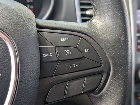 Used 2019 Dodge Durango SXT w/ 3rd Row Seating Group image 23