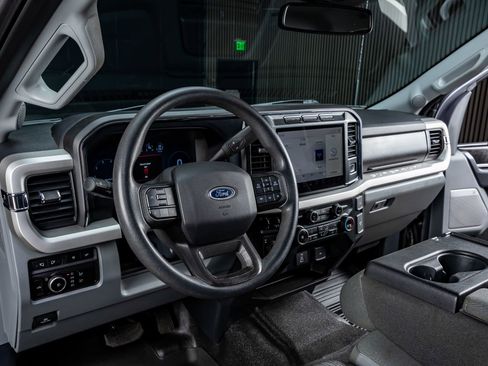 Used 2023 Ford F250 XLT w/ XLT Premium Package image 13