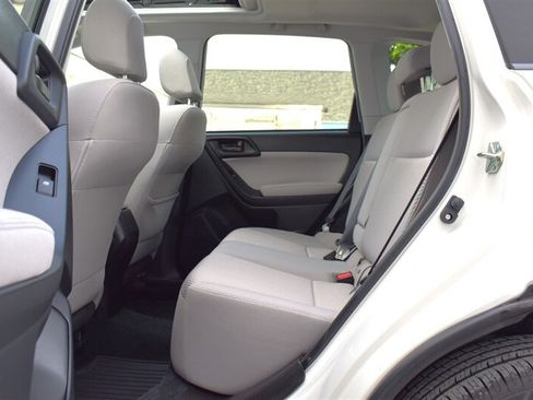 Used 2015 Subaru Forester 2.5i Premium w/ All-Weather Package AWD/4WD image 28