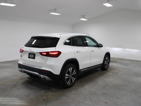 Used 2025 Mercedes-Benz GLA 250 image 9