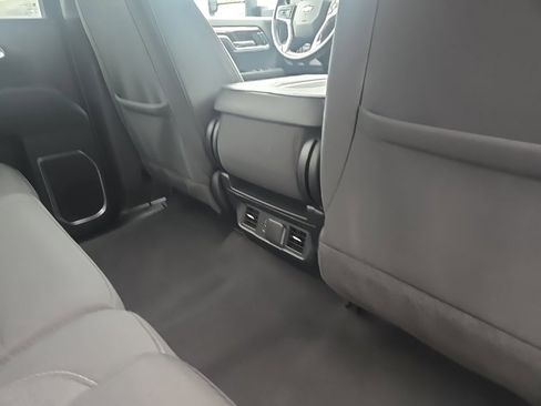 Used 2024 Chevrolet Silverado 2500 LT image 86