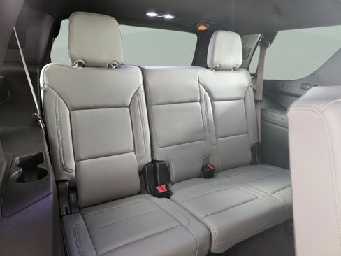 Used 2022 Chevrolet Tahoe LT w/ Luxury Package image 35