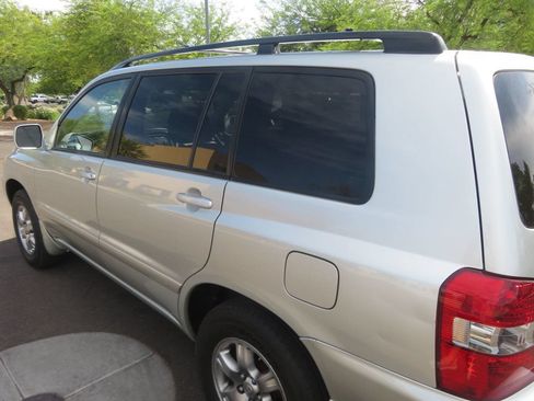 Used 2004 Toyota Highlander 4WD V6 image 7