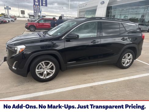 Used 2018 GMC Terrain SLE FWD image 1