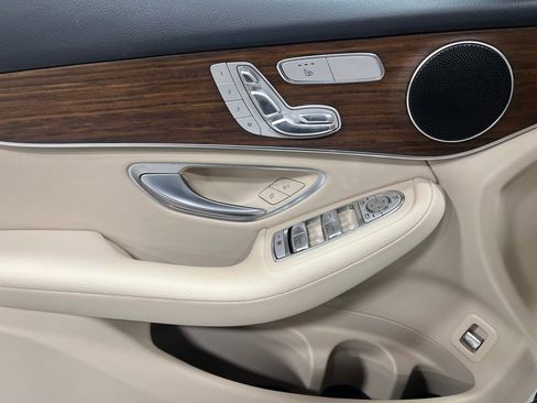 Certified 2022 Mercedes-Benz GLC 300 4MATIC image 18