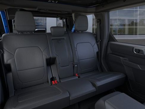 New 2025 Ford Bronco Badlands w/ Sasquatch Package AWD/4WD image 11