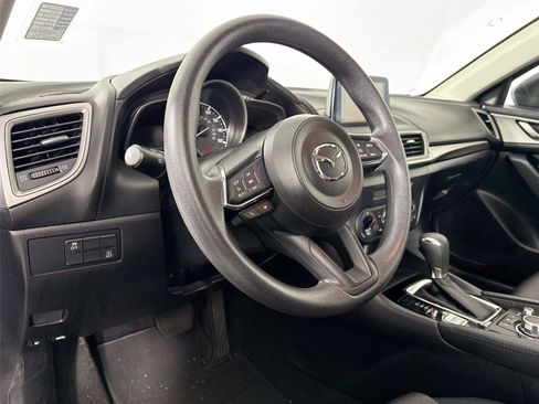 Used 2017 MAZDA MAZDA3 Sport image 11