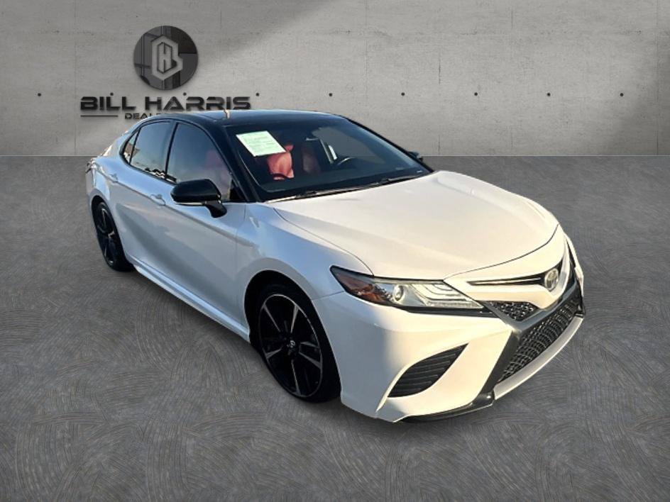 Used 2019 Toyota Camry XSE FWD image 4
