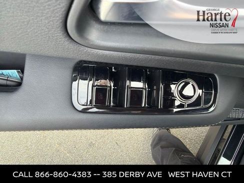 Certified 2024 Nissan Ariya AWD image 17