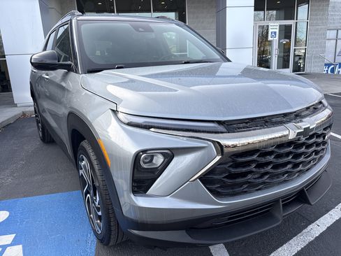 Used 2026 Chevrolet TrailBlazer RS w/ Driver Confidence Package image 7