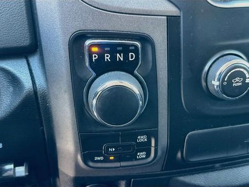 Used 2019 RAM 1500 Express w/ Express Value Package AWD/4WD image 17