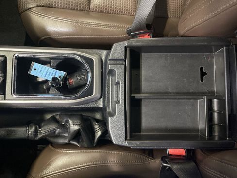 Used 2017 Toyota Tacoma Limited w/ Tow Package image 20