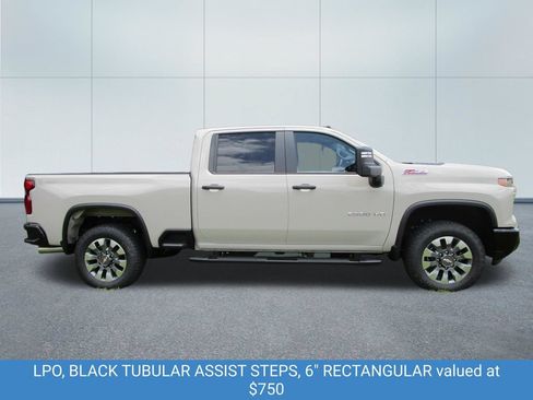 New 2026 Chevrolet Silverado 2500 Custom w/ Custom Value Package AWD/4WD image 8