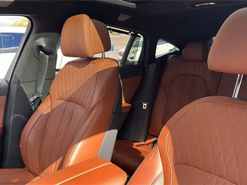 Used 2024 BMW X6 M60i w/ Dynamic Handling Package image 27