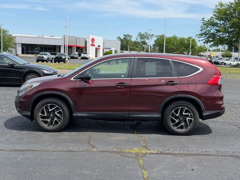 Used 2016 Honda CR-V SE image 2