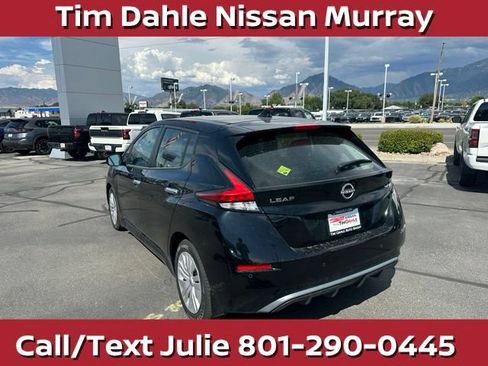 Used 2024 Nissan Leaf S FWD image 9