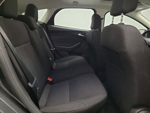Used 2018 Ford Focus SEL FWD image 19