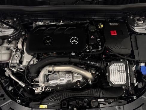 Used 2026 Mercedes-Benz GLB 250 image 32