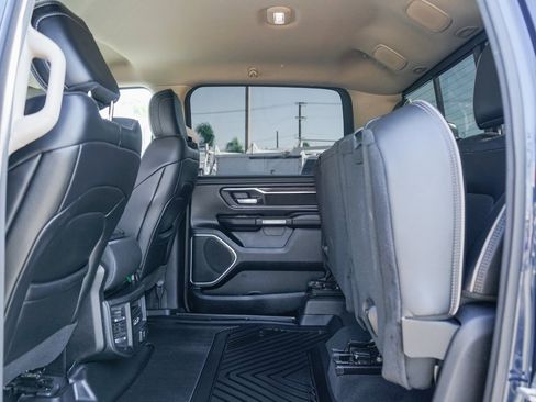 Used 2019 RAM 1500 Laramie image 39