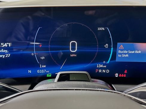 Certified 2025 Cadillac Optiq Luxury 2 image 10