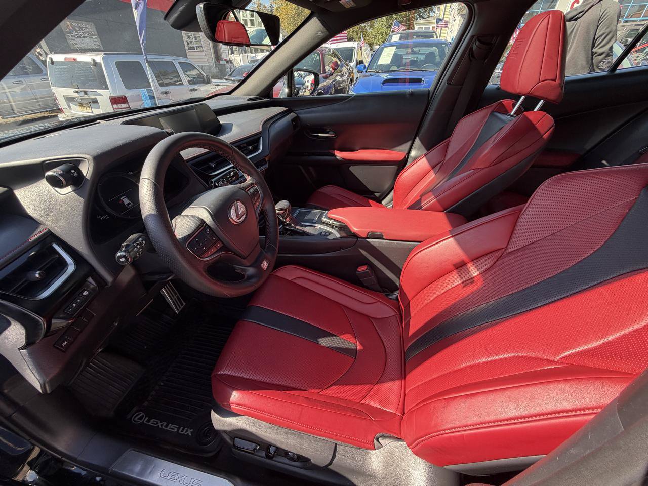 Used 2019 Lexus UX 250h F Sport w/ F Sport Premium Package AWD/4WD image 17