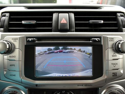 Used 2016 Toyota 4Runner SR5 image 21