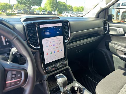 Used 2025 Ford Ranger XLT w/ Equipment Group 301A High image 10