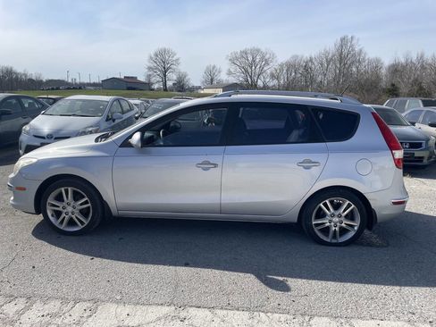 Used 2011 Hyundai Elantra image 3