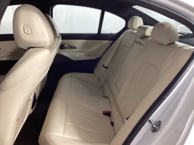 Used 2019 BMW 330i xDrive Sedan w/ Premium Package AWD/4WD image 27