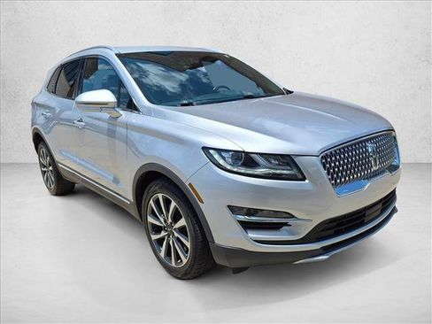 Used 2019 Lincoln MKC Reserve FWD image 3