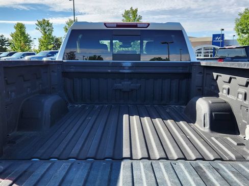 Used 2022 Chevrolet Silverado 1500 RST w/ Redline Edition AWD/4WD image 11