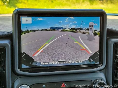 Used 2023 Ford Bronco Sport Outer Banks w/ Tech Package AWD/4WD image 12