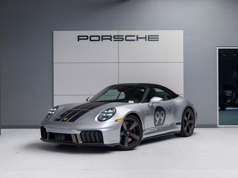 New 2026 Porsche 911 GTS image 1