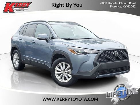 Certified 2024 Toyota Corolla Cross LE w/ Moonroof Package AWD/4WD image 1