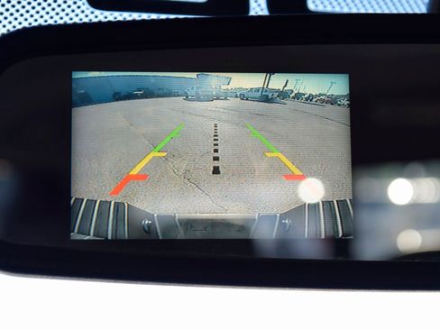 Used 2012 Ford F150 Lariat w/ Lariat Chrome Pkg image 5